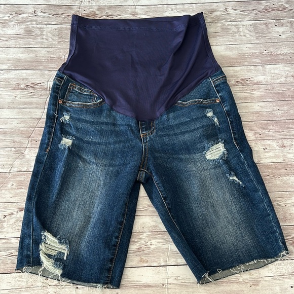 PinkBlush Blue Distressed Maternity Full Panel Bermuda Raw Hem Shorts - Picture 4 of 10